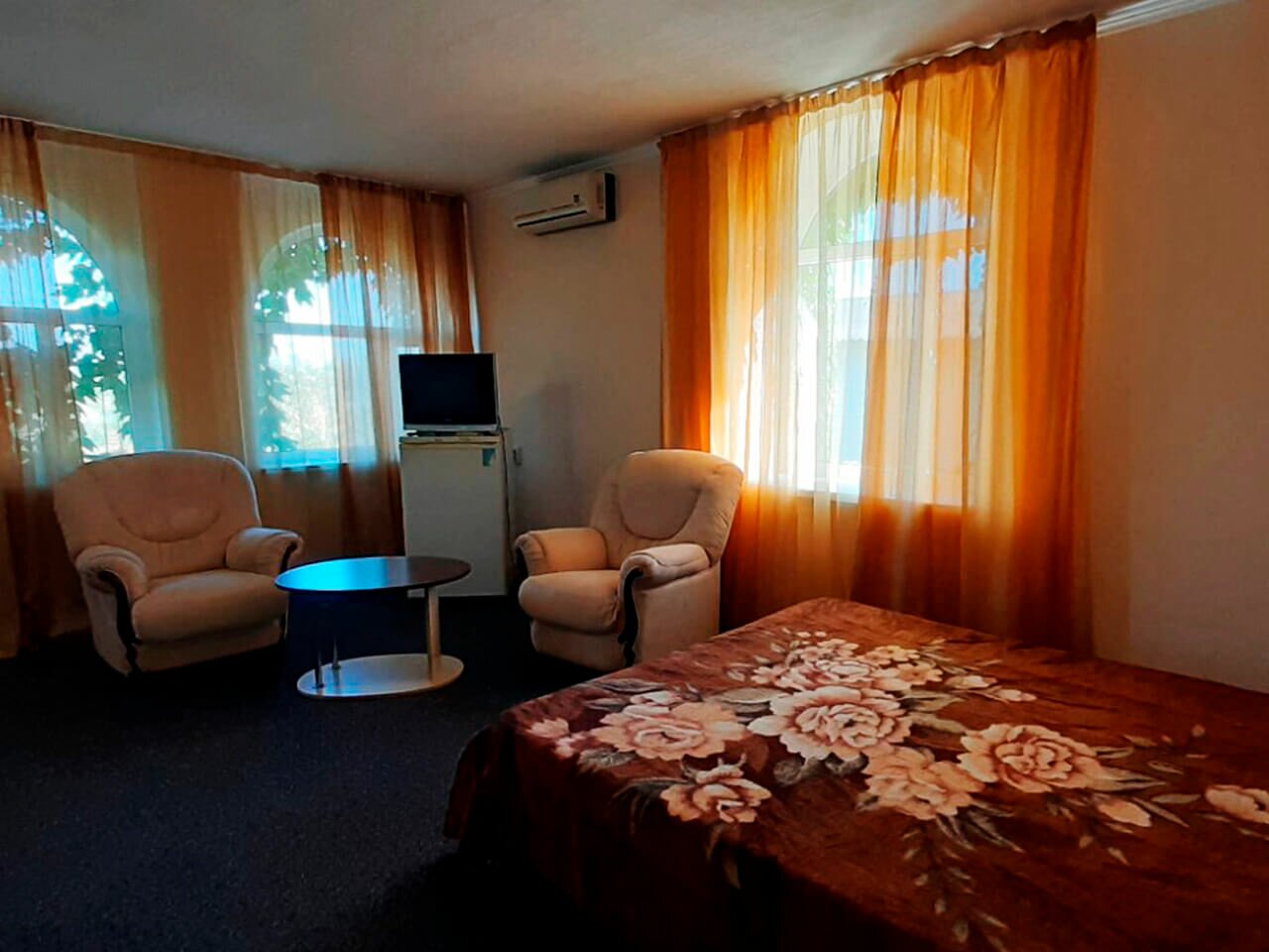 Номера Люкс 4-х местные